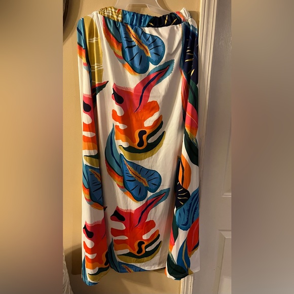 Shein Brand new 2 piece skirt set. - Picture 4 of 4